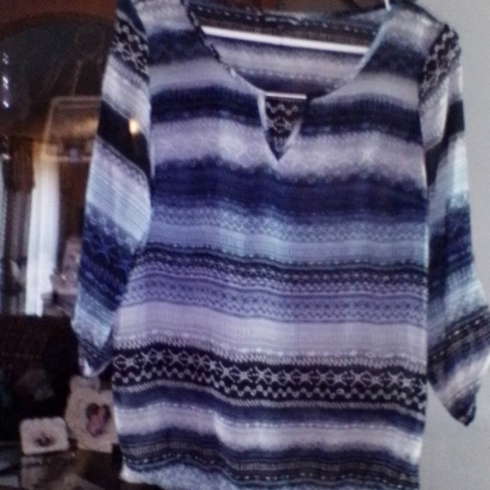 Sheer 3 quarter sleeved shirt